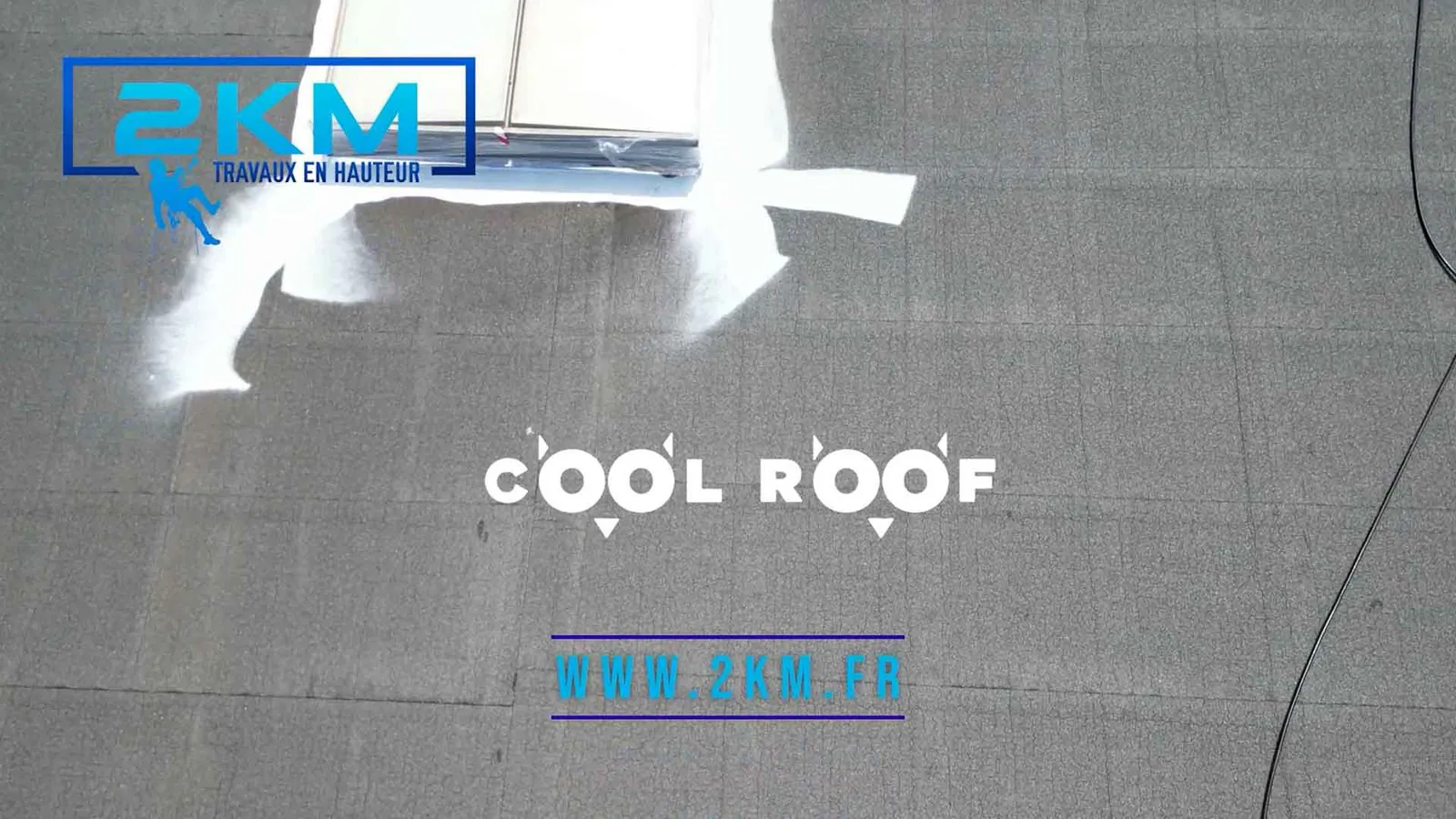 Application Cool Roof sur toiture industrielle par 2KM Beziers